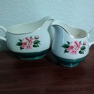 Creamer and gravy bowl